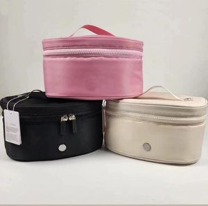 Lu Womens Makyaj Çanta Üst Sap oval üst erişim şeyler çuvallar kozmetik çantalar lüks lulemon mini pochette kare tasarımcı vintage naylon pembe yıkama tuvalet el çantası