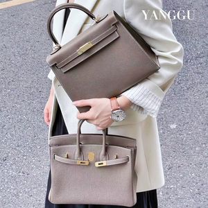 Luxury lady Pink leather Shoulder tote bag designer fashion Women Clutch sling satchel overnight bag Best seller 2 sizes mens handbags crossbody pochette Even bags