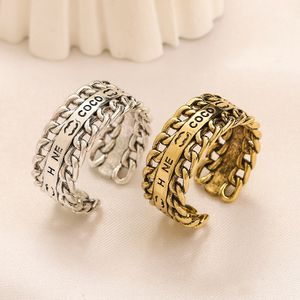 Ring aus 18 Karat vergoldetem Titanstahl, Designer-Luxus-verstellbare Ringe für Damen, Buchstaben-Retro-Klassiker-Stil-Ringe, Paarringe, trendiges Weihnachtsgeschenk