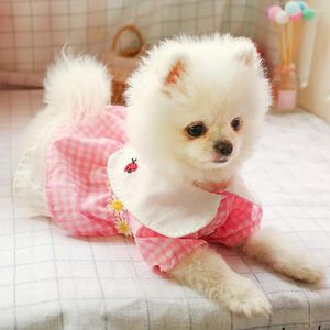 Sukienka z odzieży dla psa Red Różowa kwiat Spring Spring Summer Pets Ubrania na małą imprezową imprezową spódnicę Puppy Costume