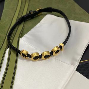 Collana retrò in vera pelle per gioielli firmati da donna catena in corda nera lettere in ottone hip hop girocolli di lusso affascinanti ta242o