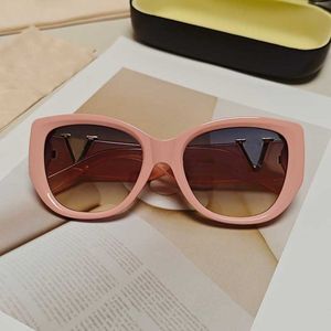 2024 Oval designer sunglasses for women cat eye butterfly sunglasses large frame high quality Uv protective sunglasses ladies glasses