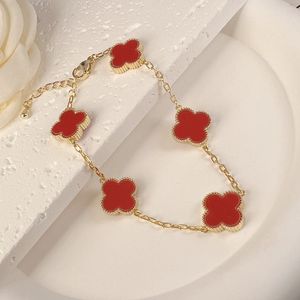 Bracciale designer 18K Bracciale in acciaio in acciaio in acciaio classico guscio di agata blu rosso bianco materno di pearl fascino braccialetto oro domen domens regalo di moda femminile