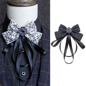 Laços 2021 Clássico Estilo Britânico High-end Strass Laços Desempenho Noivo Melhor Homem Vestido Bowtie para Casamento Homens Acessórios Y240329