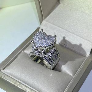 Cluster Rings Hip Hop Heart-shaped For Women Design Sense Retro Heavy Process Full Inlaid Diamond Zircon 925 Silver Jewelry