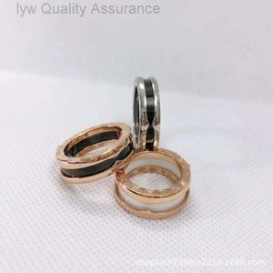 Projektant Bulgarie Jewelry Baojia Little Red Classic Pierścień Ceramiczny para Rose Gold Titanium Steel Pierścień mody wszechstronny