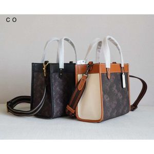 Pacchetto diagonale di moda di lusso Acquista spedizione gratuita Olay Borsa da campo nuova borsa da campo stampata Tote Borsa a mano con tracolla monospalla