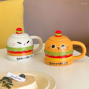 Muggar High Beauty Cartoon Ceramic Cup med Cover Cute Burger Par Water for Home Use Creative Hand Gift Wholesale Mug