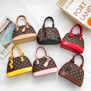 Childrens handbag little girls shell bag fashionable and trendy girls western-style small fragrance chain diagonal cross bag