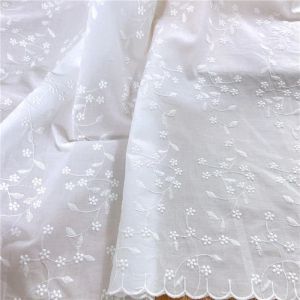 Kumaş 130 cm genişliğinde yeni pamuklu kumaş, ayçiçeği giysi üzerinde tam 3D nakış ile kumaş, kadın elbise kumaş rs4375