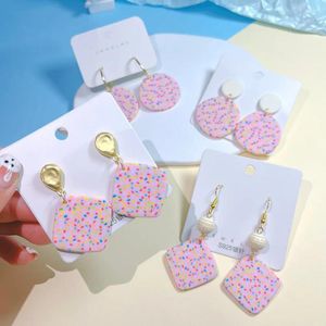 Studörhängen för kvinnor ploymer lera rosa polka dot söt retro handgjorda dingle öron koreanska trendiga smycken 2024