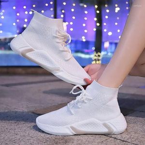 Casual skor höst kvinnor strumpor sexig snörning plattform sneakers kvinna stickning handgjorda våren andningsbara nät springa