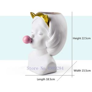 Creative Resin vase Cute girl bubble gum Decoration home living room dining table Decorative art portrait gold vase 240320