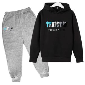 Спортивный костюм Trapstar. Новый мужской дизайнерский свитер с капюшоном. Осенне-зимний свитер. Повседневный спортивный пуловер. Свободный и удобный 100% хлопок 9315.