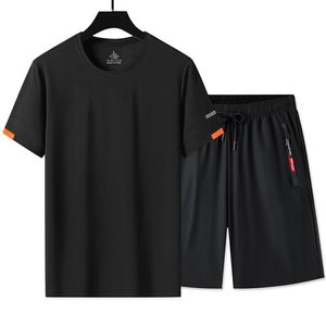 T-shirt pantaloncini moda estiva per uomo set due pezzi tuta nera hip hop streetwear corsa sport oversize 5XL vestiti 240328