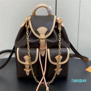 2024 pockets with a chain trim to switch carrying mode Fashion Bags