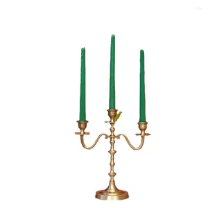 Ljusstakar y europeisk stil minimalistisk retro tre huvudljusstake lyxiga romantiska ljusbelysning dekoration matbord dekorationer
