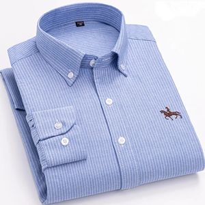 100 Cotton Oxford -skjortor för män långärmad broderad häst fritid utan fickplikt fast randig klänning plus 6xl 240328