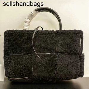 Totes Handbag Arco BottegVenetas Bags Genuine Leather Luxury Leather 33cm Fashion Weave LeatherKMXU