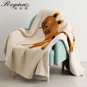 REGINA Kawaii Cat Jacquard Knitted Blanket Chic Cozy Microfiber Downy Cute Room Decor Armchair Gamer Chair Sofa Bed TV Blankets 240325