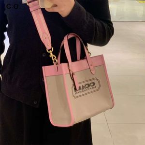 Pacchetto diagonale di moda di lusso Negozio Spedizione gratuita Olays Nuova borsa da donna classica Borsa color caramello Tote da campo in pelle di tela di cotone e lino