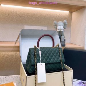 Factory Store 2024 Shoulder Bag Online Low-cost Free Mail Wholesale Retail Fashionable Womens Bags with Simple and Classic Dign