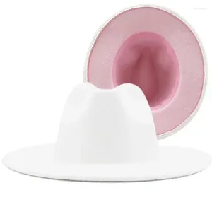 Baskenmützen außen weiß innen rosa Wollfilz Jazz-Fedora-Hüte mit dünner Gürtelschnalle Männer Frauen breite Krempe Panama Trilby Cap 56–58 cm