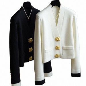 Lätt lyxig Senior Sense Sticked Cardigan Blue 2023 Spring New Black and White Ctrast Color Gold Buckle V-Neck Coat N9Q2#