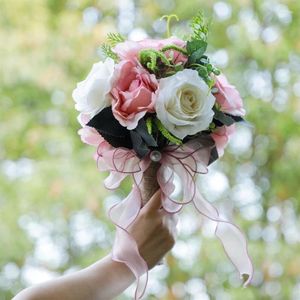 Flores decorativas Casamento Artificial Flor Branca Bouquet Simulação Ornamentos de Ornamentos para Cerimônia de Engajamento