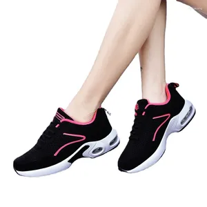 Повседневная обувь Интернет-знаменитости Спорт для женщин Черные сетчатые удобные кроссовки на толстой подошве Прогулка Бег Теннис Девушка
