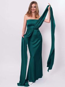 Nedime Elbise Koyu Yeşil Straplez Değiştirilebilir Kayış Zemin Uzunluğu Elastik Satin Düğün Elbise Yaz 2024