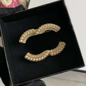 Pins Brooches Fashion Brand Designer Broochs For Women Mens Party Gift Luxury Double Letter Brooch Gold Luxury Jewelry Dress Accessory Brooches Suit Pins 2024