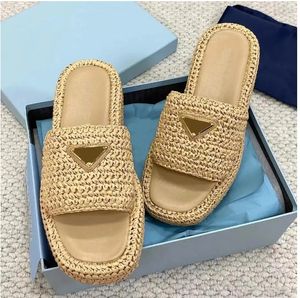 NEW Pr Designer Triangle Straw Weave Slipper Sandal Platform Raffias Slippers Women Men Summer Flat Heel Casual Flip Flops Outdoors Pool Sliders Beach Shoes