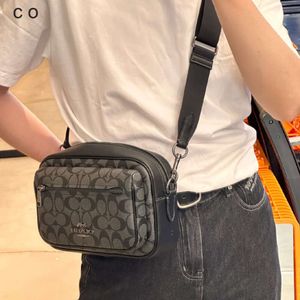 Pacchetto diagonale di moda di lusso Acquista la spedizione gratuita Olays Nuova borsa a tracolla a tracolla singola con rivestimento vintage classico