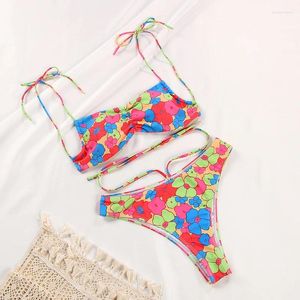 Hochwertige Frauen -Designer -Bikinis sexy Bikinis 2024 Neue Mode Womens Bikini Biquini Hollow Out Beachwear Floral Badeanzug Frauen Fledermaus