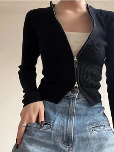 Maglieria da donna 2024 Modello di design primaverile con cardigan in maglione con cerniera attillata slim fit in lana per donna