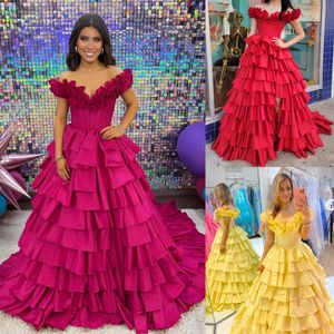 Ruffle tafta prom klänning fuchsia gul off-shoulder lady preteen pageant klänning formell kväll cocktail fest bröllop gäst röd capet runnings gala svartband hög slits