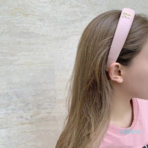 Headwear acessórios de cabelo designer bonito rosto mostrar pequena cabeça faixa de couro rosa doce e requintado temperamento bandana