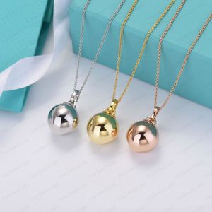 Designer Ball Pendant Halsband Kvinnliga par rostfritt stål hängande kedja gåva till flickvän lyxiga smycken tillbehör hela2885