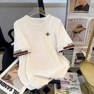 Men's T-Shirts Fashionable knitted T-shirt with mens embroidery design ice silk casual ultra-fine T-shirt loose short sleeved top summer knitted mens T-shirt J240322