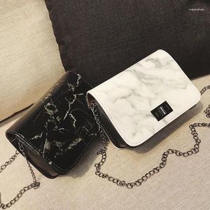 Shoulder Bags Women's Bag 2024 Marble Pattern Lock Wild Jossenger Small Square Black White Diagonal Cross Designer