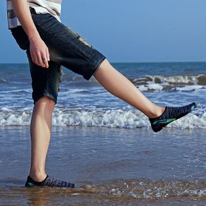 Barfuß Schwimmen Wasser Aqua Schuhe Männer Frauen Strandschuhe Seaside Surfen schnell trocken nicht rutschfestes leichter Sportschuhe Sneaker