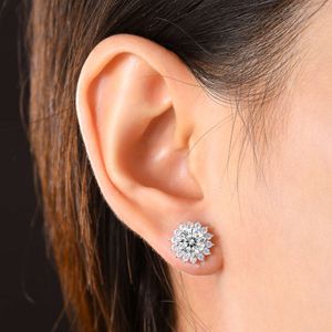Dropshipping Fancy Bridal Suower örhängen Sterling Sier VVS Moissanite Diamond Sun Flower Ear Stud för kvinnor