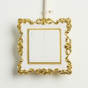 1 PC Rose Edge Wandaufkleber Gold Silber Harz Lichtschalter Abdeckung Einzel- und Doppel -Surround -Sockel -Rahmen Home Office Dekoration