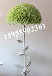 装飾的な花SPR 50cm 2pcs/lot Wedding人工シルクフラワーボールプラスチックインナーライトグリーンキスボール1PCS 2PCSボール