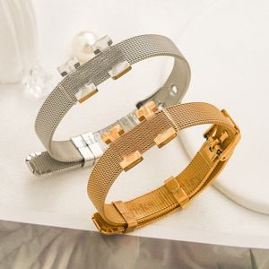 12 disegni di braccialetti con lettere unici in stile, eleganti regali di anniversario per uomini e donne, ideali per feste di compleanno e abbigliamento quotidiano. Accessori per gioielli di lusso con lettere