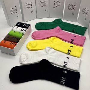 Designer de marca Long Tube Meocks Menções Sports de moda de alta qualidade Meia de algodão de alta qualidade