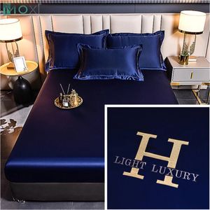 Luxo Ice Silk Tecidos Elástico Lençol Verão Sólido Colchão Protetor Capa Queen King Size Bed Sheet Set 4 Tamanhos 240322