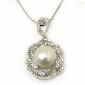 Pendanthalsband 18 tum flera glänsande zirkonier snöflinga stil 12-13mm vit naturlig knapp pärla 925 sterling silver pendent halsband