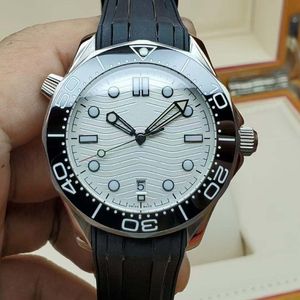 Herrklockor Ceramics Circle Mouth Luxury Professional 300m Vattenbeständig blå Dial Sapphire Automatisk Watch193L